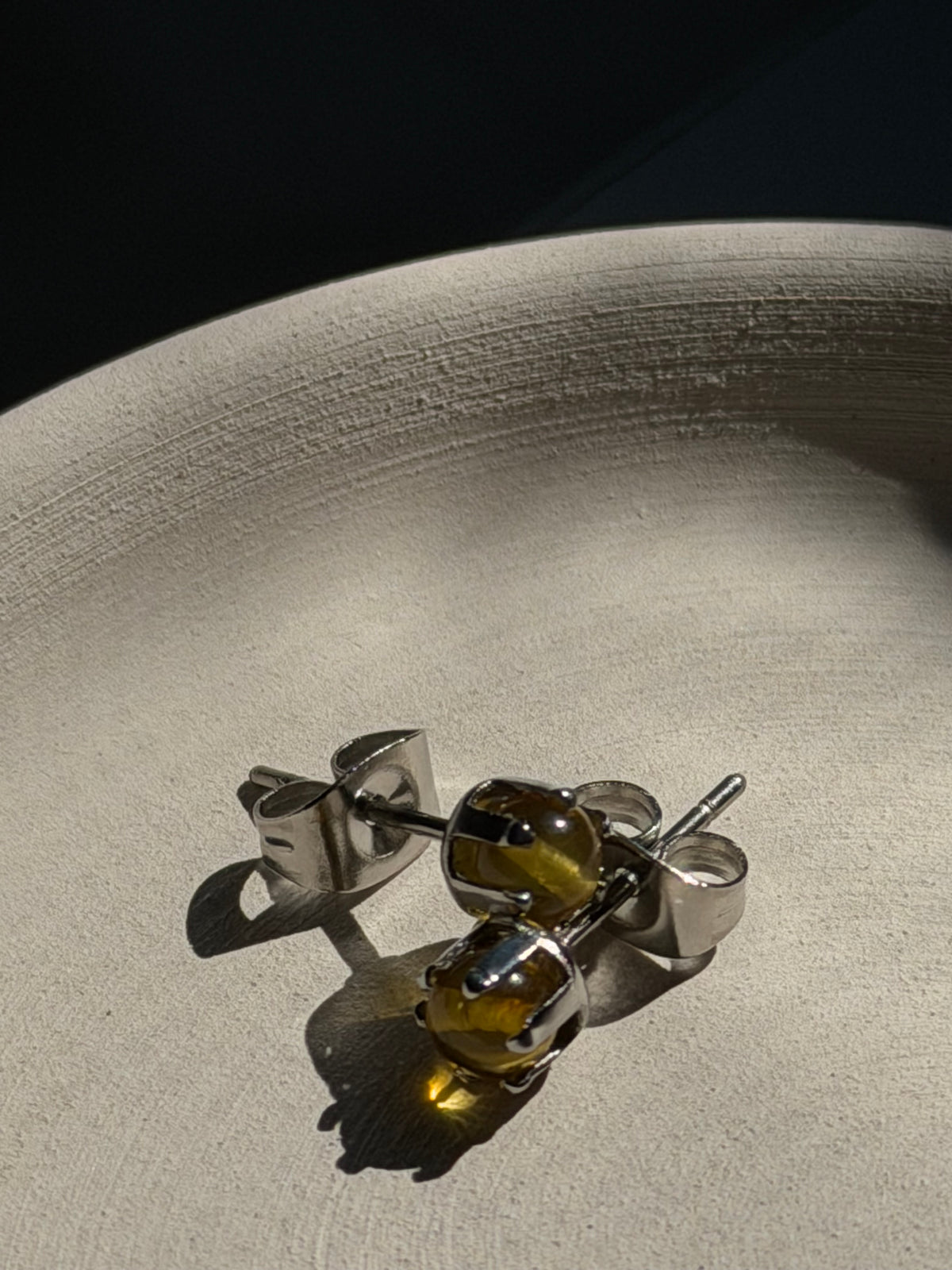 ต่างหูซิทรินธรรมชาติ | Citrine Crystal Earrings