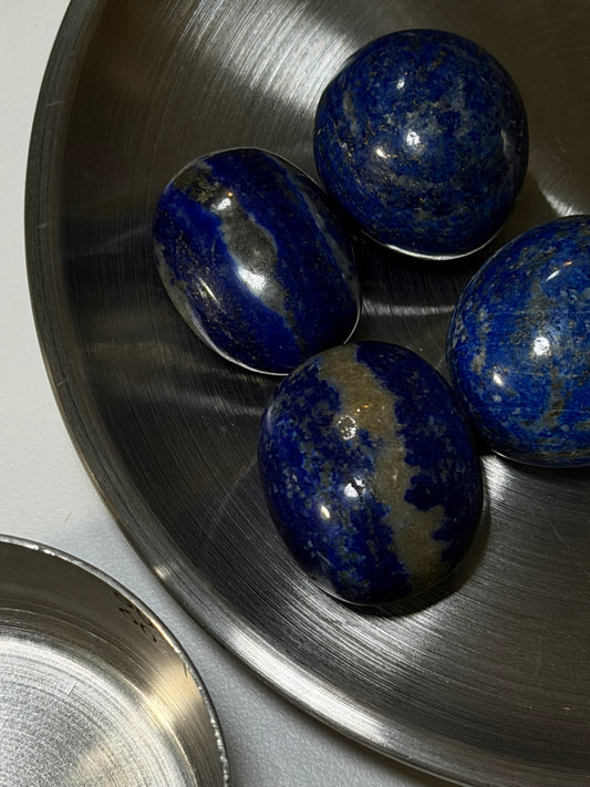 LAPIS LAZULI — หินแห่งปัญญาและการสื่อสาร